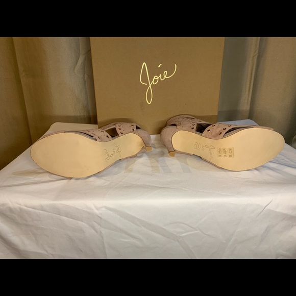 Joie Aeron - Picture 2 of 4